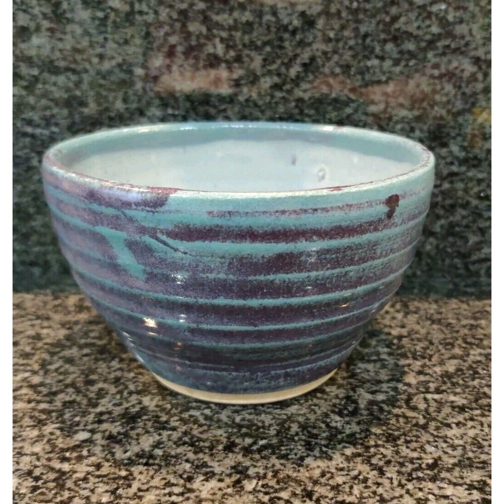 Ribbed Light Purple/Blue Studio Pottery 5.5" Bowl Concentric Circles Signed